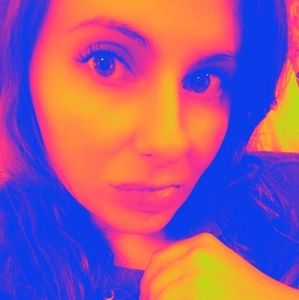 Meet your Posher, Ariel